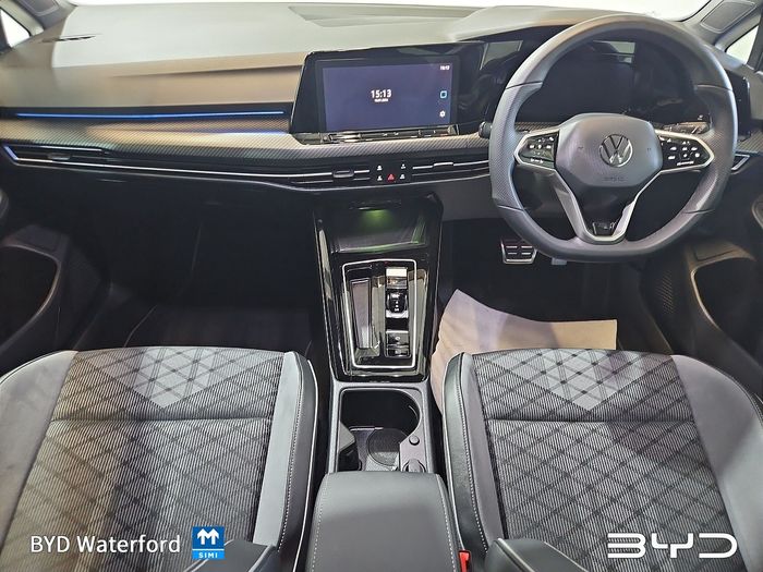 Volkswagen Golf 2024