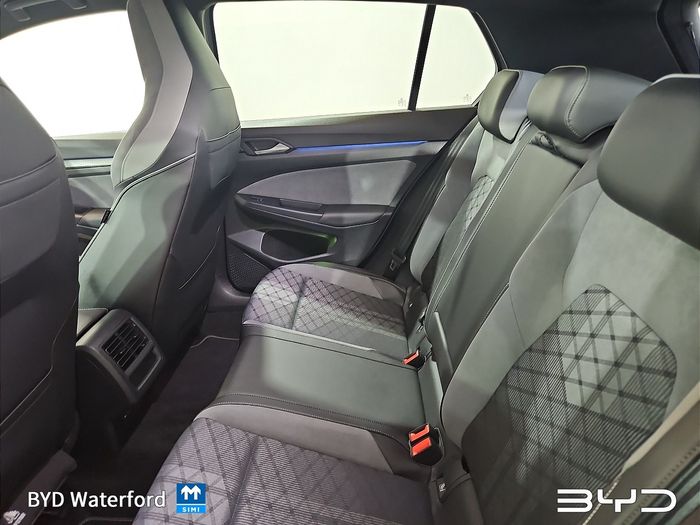 Volkswagen Golf 2024