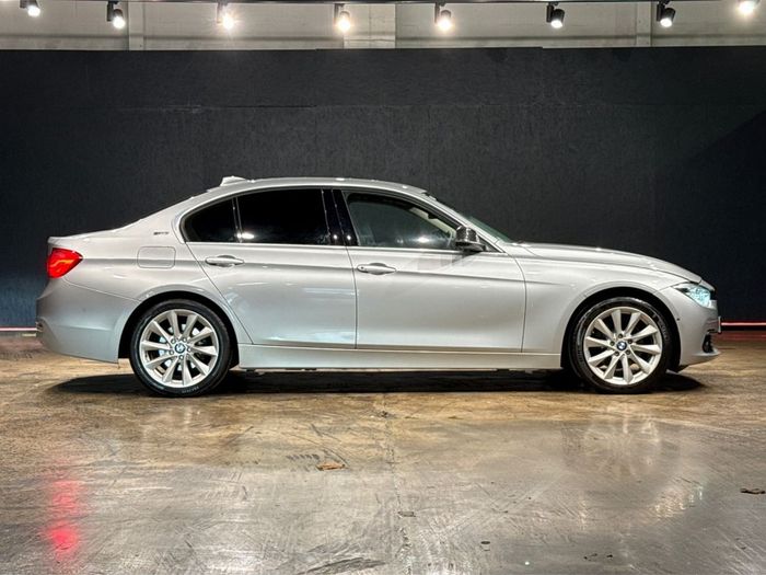 BMW 3 Series 2016