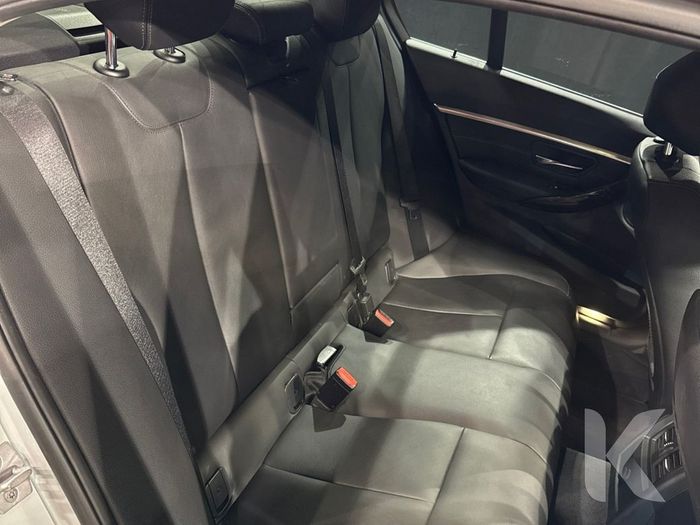 BMW 3 Series 2016