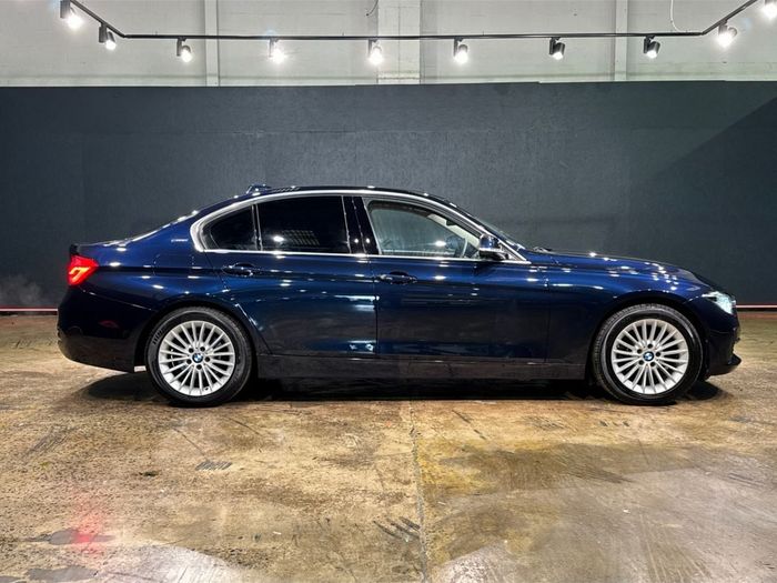 BMW 3 Series 2016
