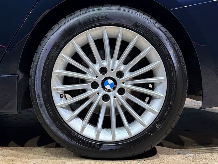 BMW 3 Series 2016