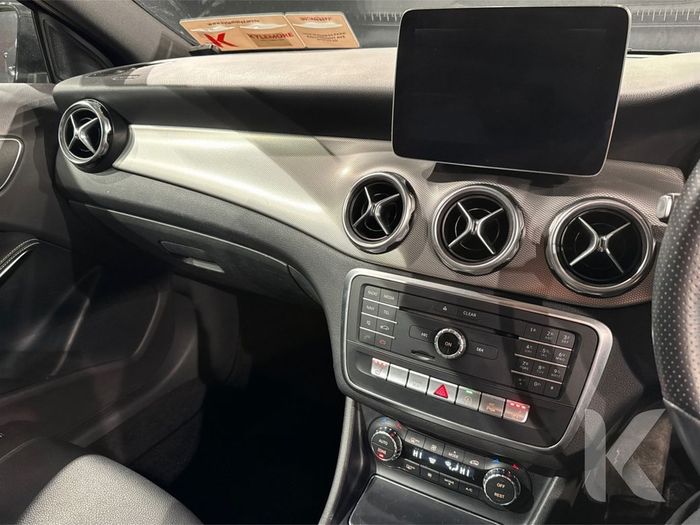 Mercedes-Benz GLA Class 2018