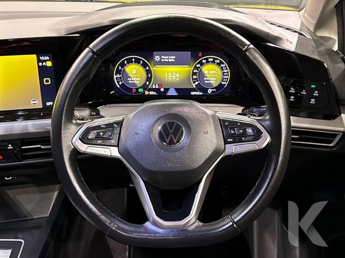 Volkswagen Golf 2021