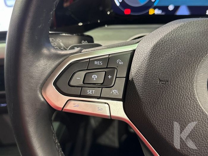 Volkswagen Golf 2021
