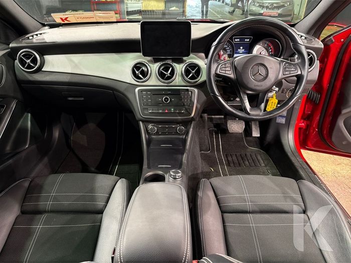 Mercedes-Benz GLA Class 2016