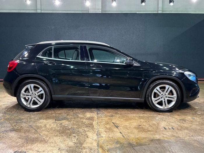 Mercedes-Benz GLA Class 2016