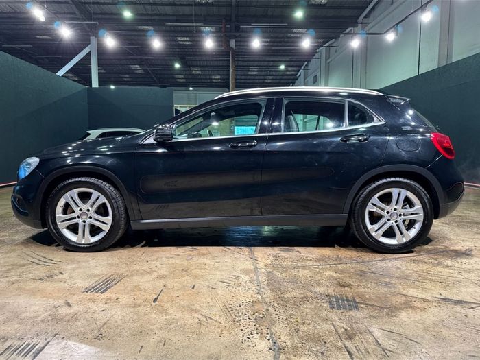 Mercedes-Benz GLA Class 2016
