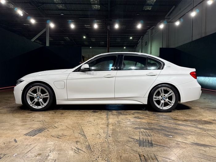 BMW 3 Series 2016