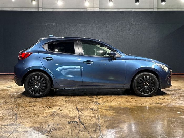 Mazda Demio 2018