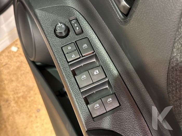 Toyota Sienta 2019