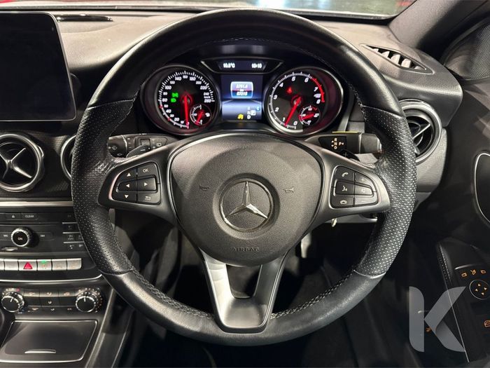Mercedes-Benz GLA Class 2019