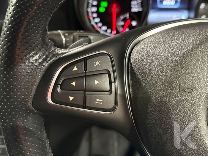 Mercedes-Benz GLA Class 2019