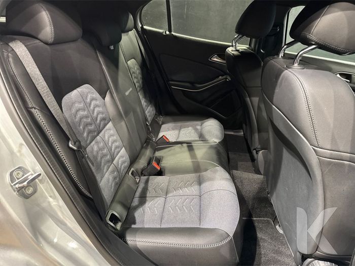 Mercedes-Benz GLA Class 2019