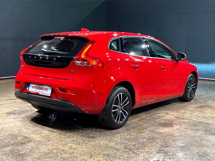 Volvo V40 2019