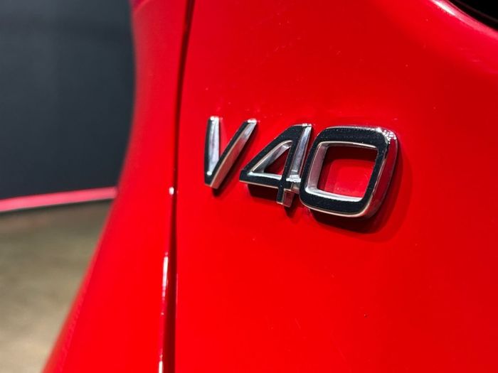 Volvo V40 2019