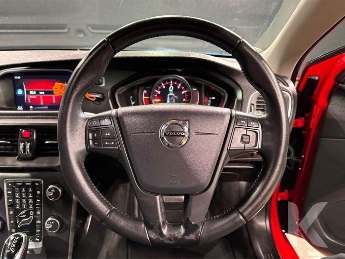 Volvo V40 2019