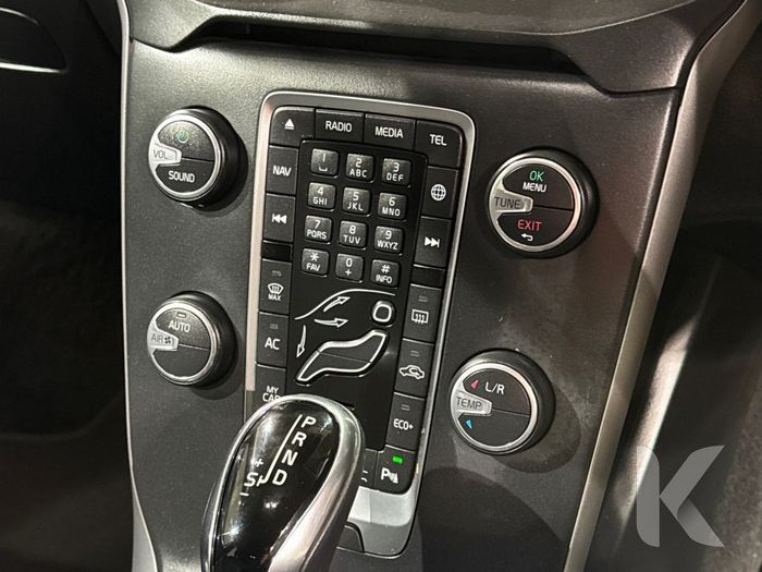 Volvo V40 2019