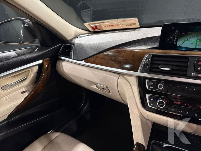BMW 3 Series 2016