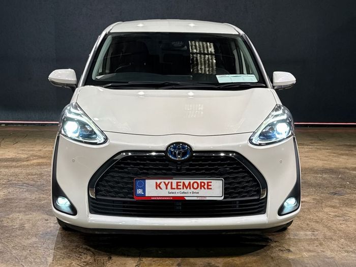 Toyota Sienta 2020
