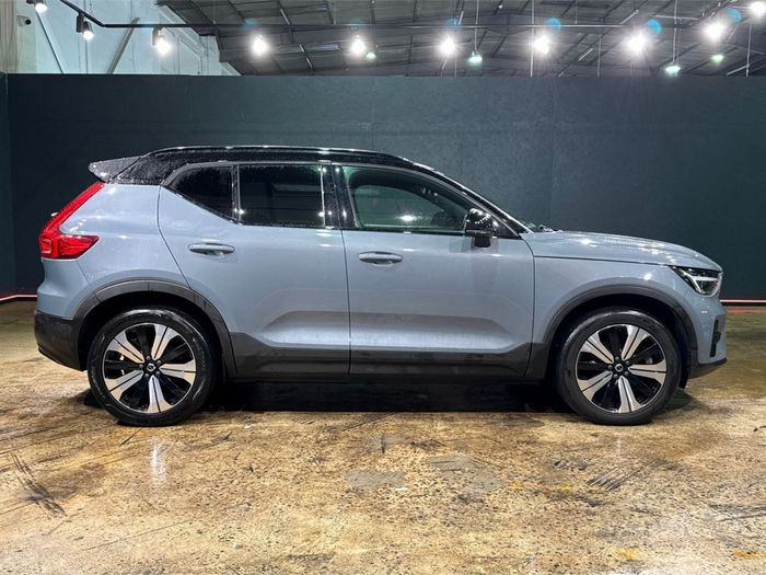 Volvo XC40 2023