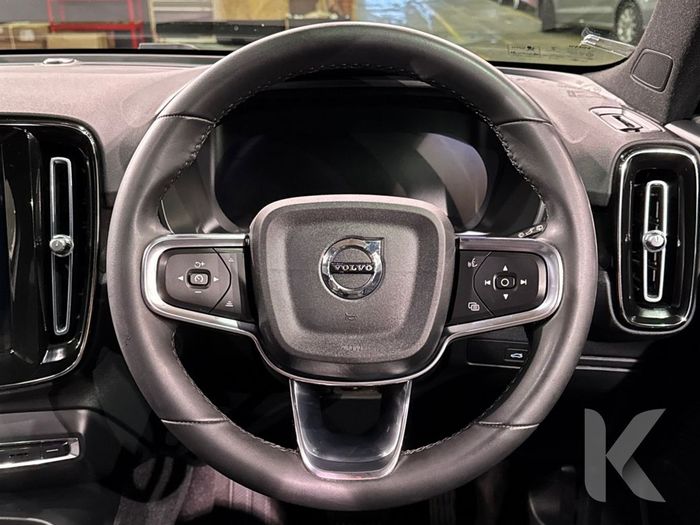 Volvo XC40 2023