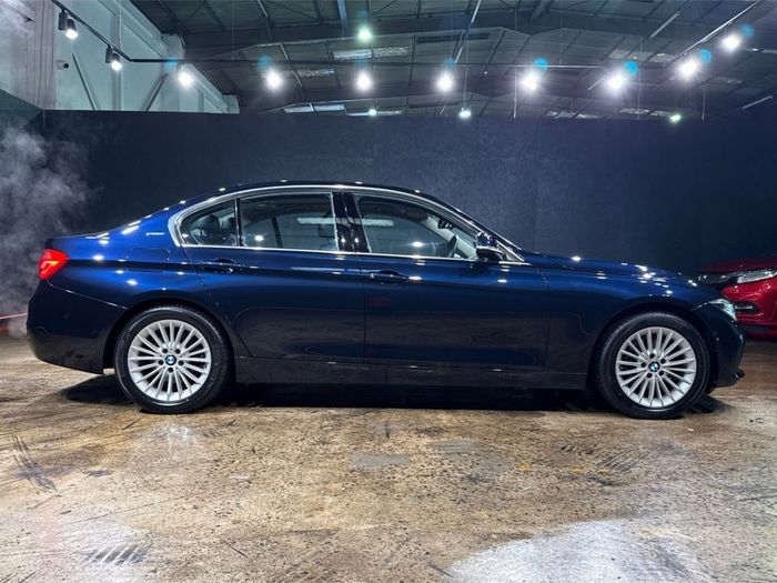 BMW 3 Series 2016