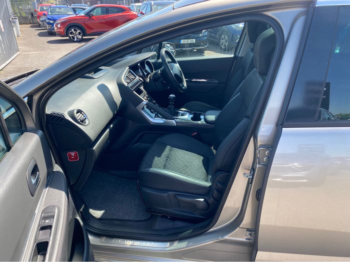 Peugeot 3008 2016