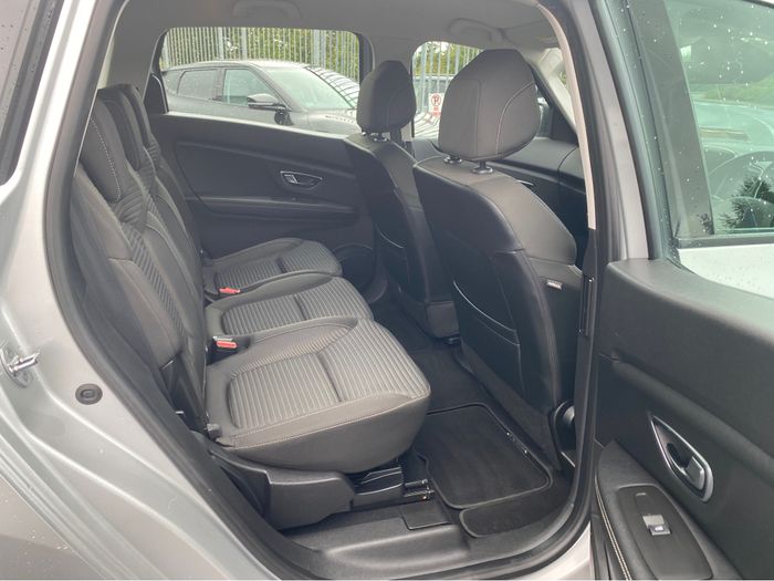 Renault Grand Scenic 2021