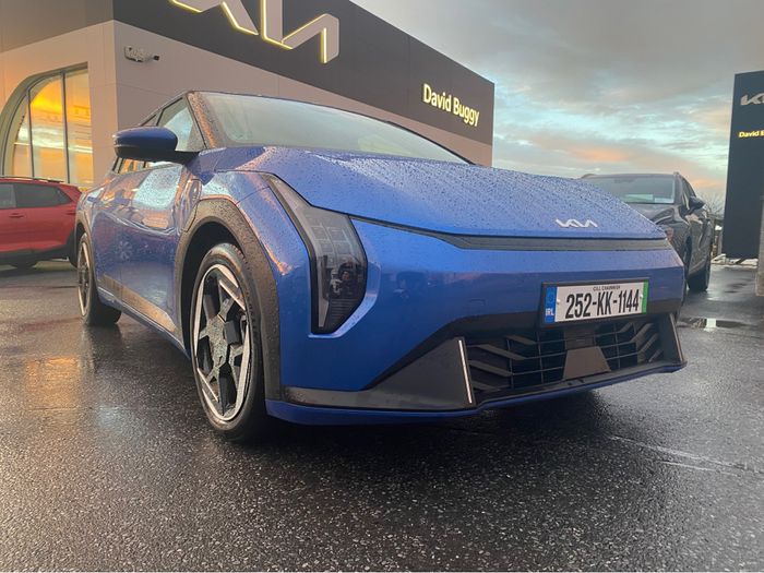 Kia EV4 2025