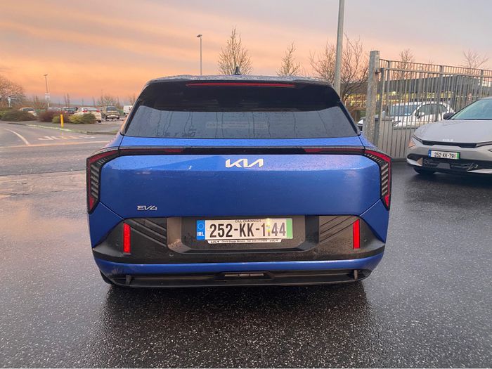 Kia EV4 2025