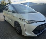 Toyota Estima 2016