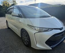 Toyota Estima 2016
