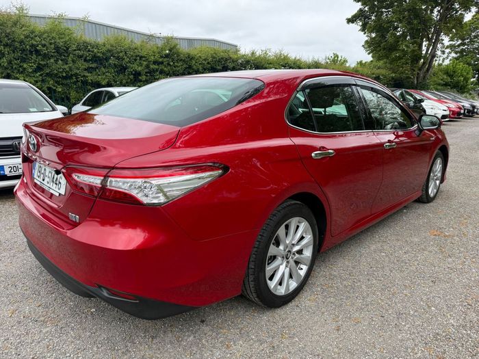 Toyota Camry 2019