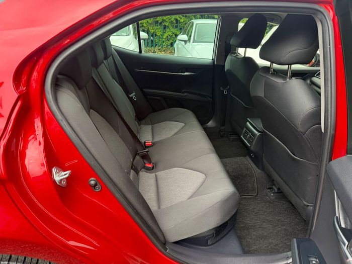 Toyota Camry 2019