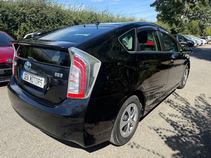 Toyota Prius 2015