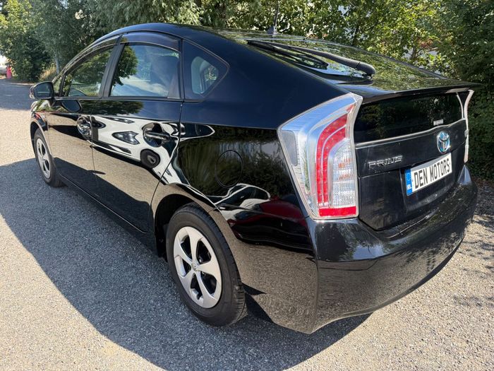 Toyota Prius 2015