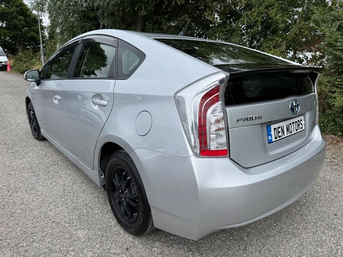 Toyota Prius 2015