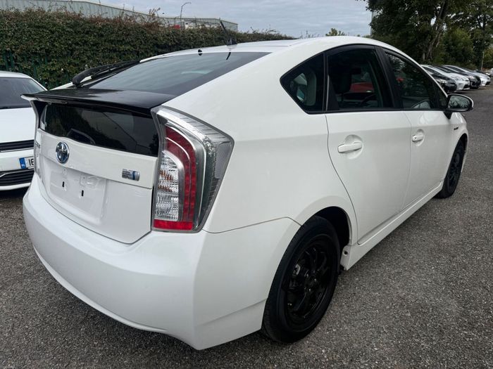 Toyota Prius 2015