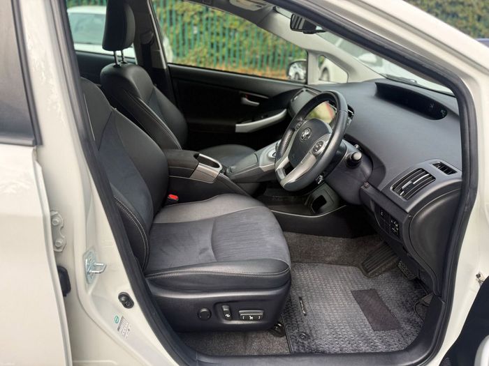 Toyota Prius 2015