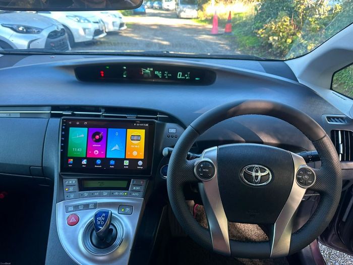 Toyota Prius 2015