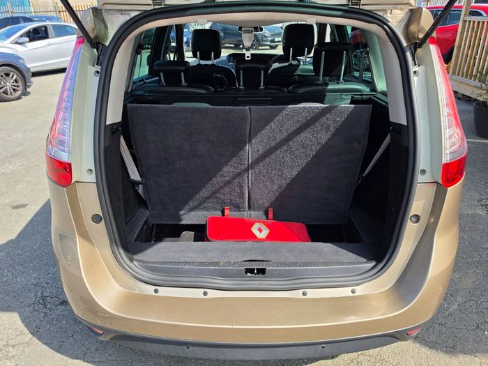 Renault Grand Scenic 2016