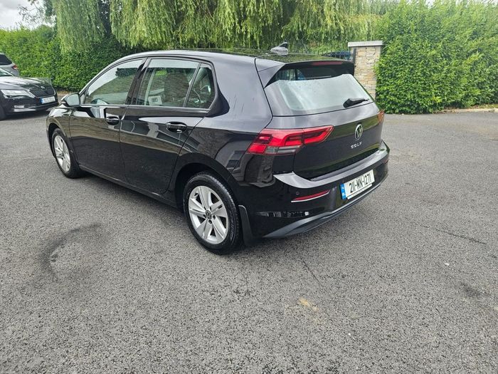 Volkswagen Golf 2021