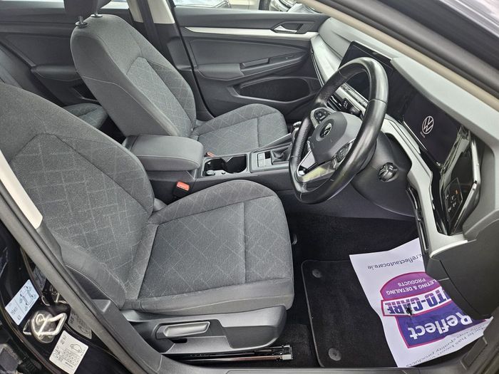 Volkswagen Golf 2021