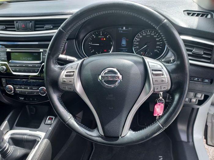 Nissan QASHQAI 2015