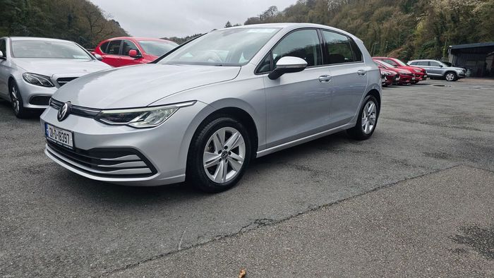 Volkswagen Golf 2021