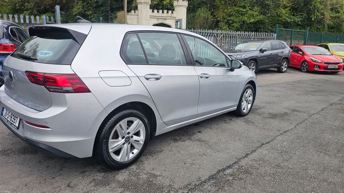 Volkswagen Golf 2021