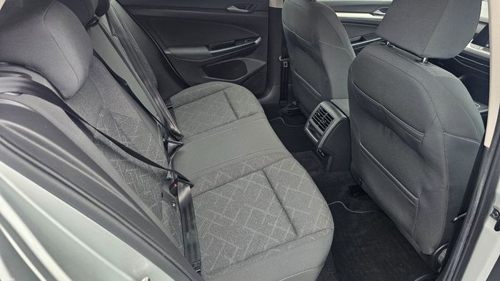Volkswagen Golf 2021