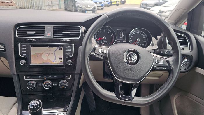 Volkswagen Golf 2016