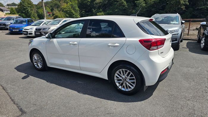 Kia Rio 2021